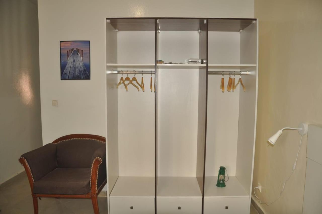 شقة "La Coquille", Joli Loft, Moderne, Propre, Sur Et Calme Au Coeur De Saly المظهر الخارجي الصورة